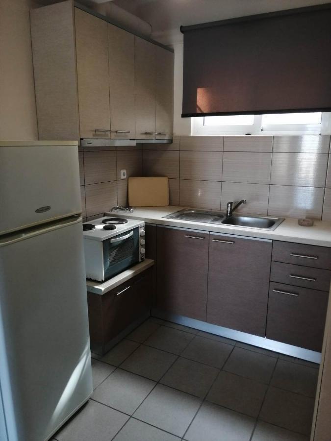 Alexandra'S Glifa Apartments Bagian luar foto