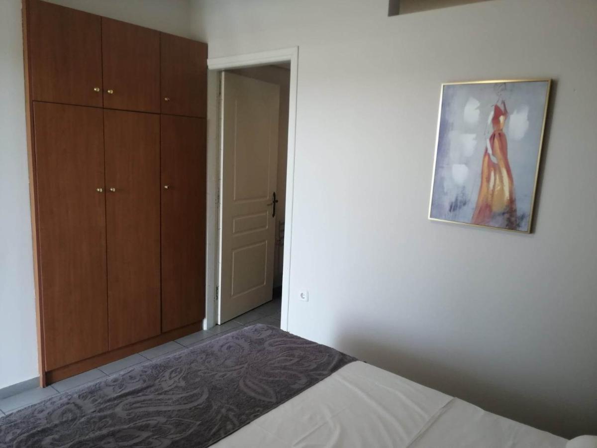 Alexandra'S Glifa Apartments Bagian luar foto
