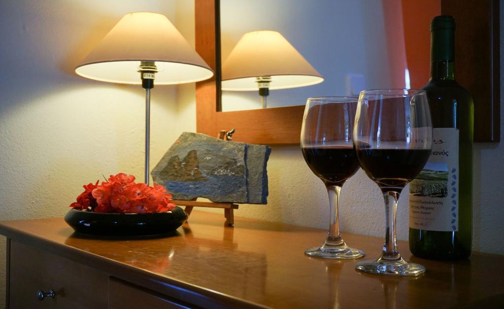 Alexandra'S Glifa Apartments Ruang foto